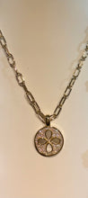 Load image into Gallery viewer, Medallion Necklace